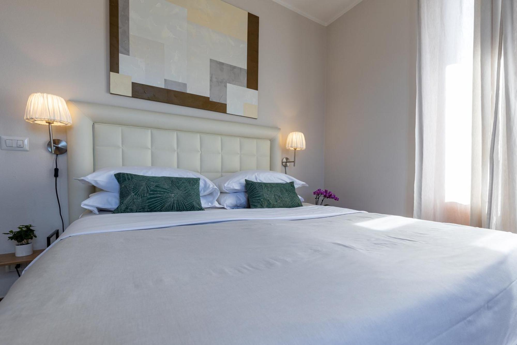 Hotel Il Perlo เบลลาโจ ภายนอก รูปภาพ